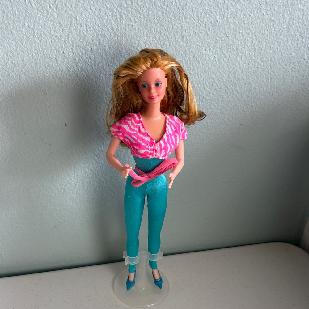 1984 Mattel Great Shape Barbie (Philippines) 66 Twist & Turn Body Snap Knees